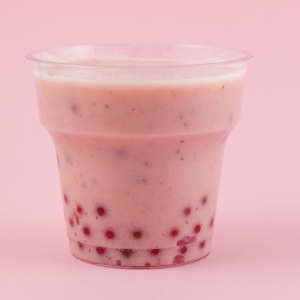 strawberry boba milkshake